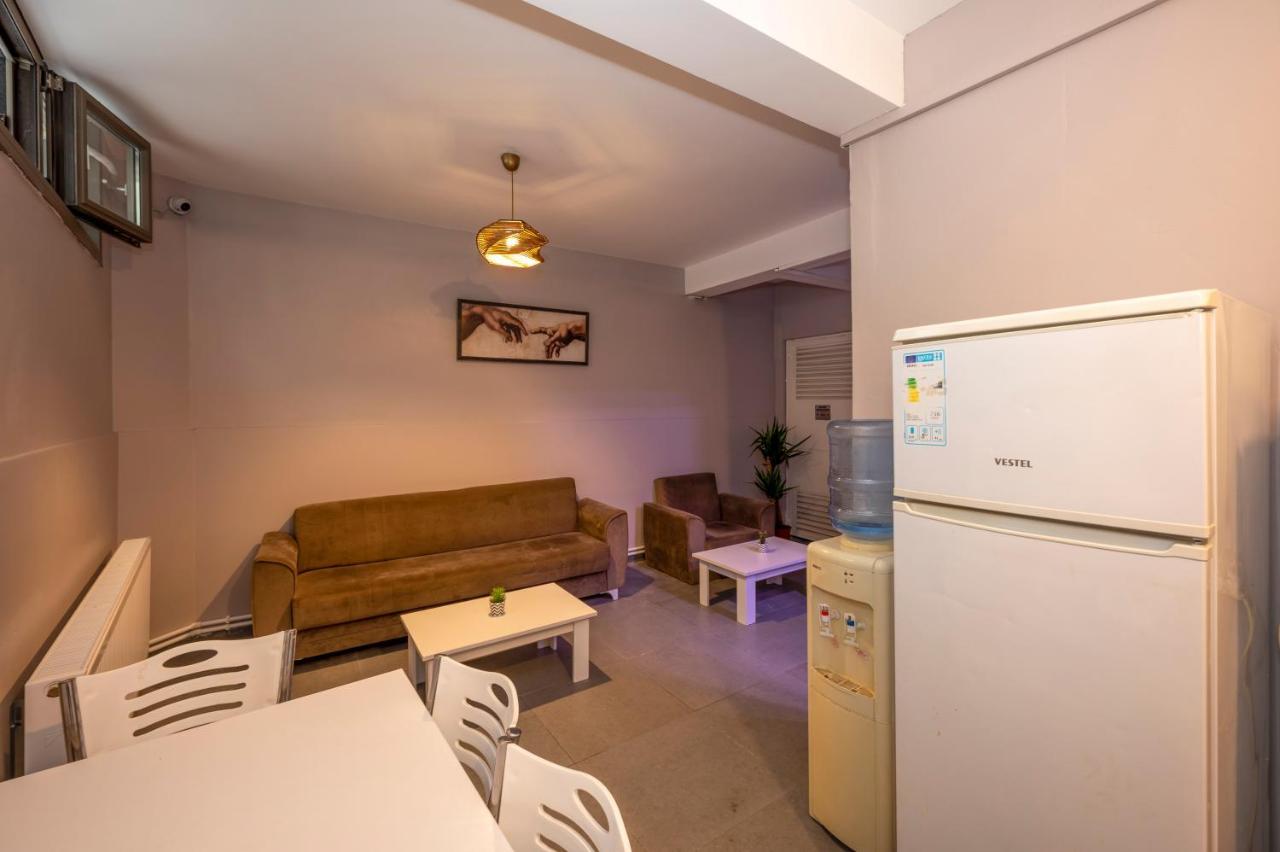 Taksim Square Hostel — Photos 3